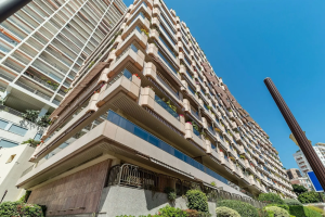 Roc Fleuri, Studio in a Luxury Building 2 imagereader 37